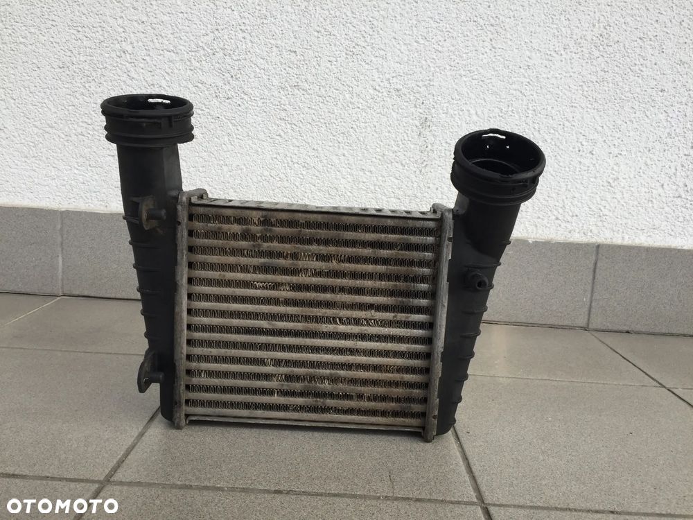 CHŁODNICA POWIETRZA INTERCOOLER VW PASSAT B5 FL / SKODA SUPERB I 1.9 TDI 3B0145805D - 2