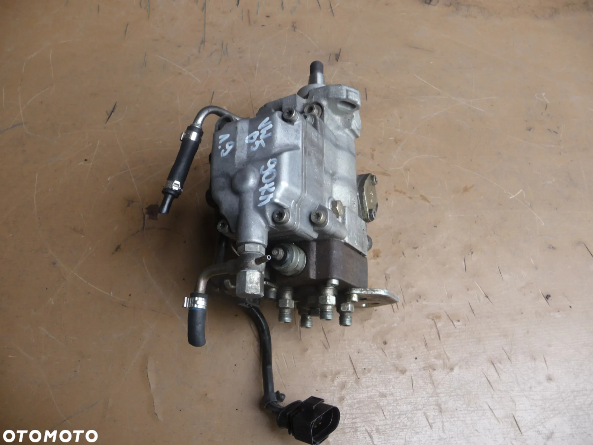 AUDI A4 B5 VW PASSAT B5 1.9 TDI 90KM POMPA WTRYSKOWA 0460404985 028130110H - 12