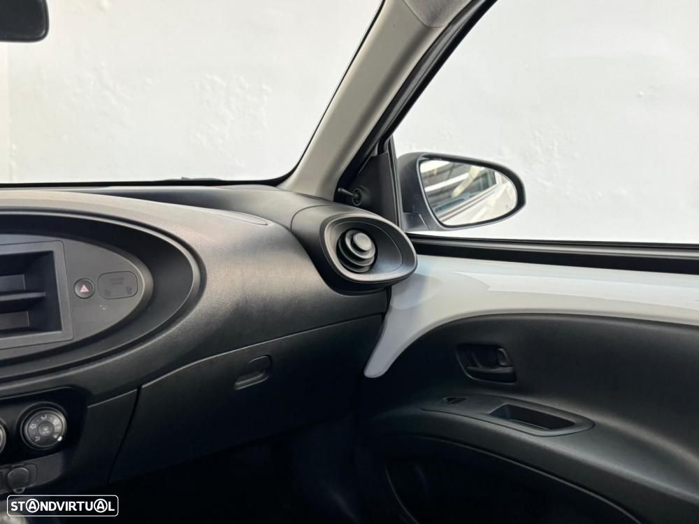 Toyota Aygo X 1.0 Play - 29