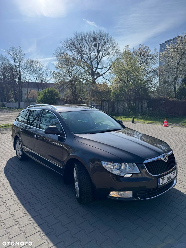 Skoda Superb 2.0 TDI PD Elegance - 2