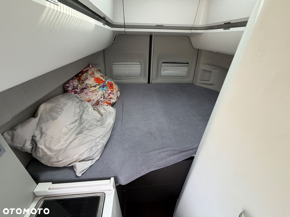 Volkswagen CRAFTER GRAND CALIFORNIA 600 - 25