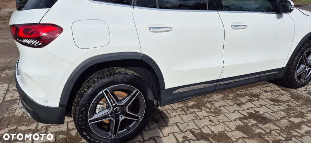 Mercedes-Benz GLA - 18
