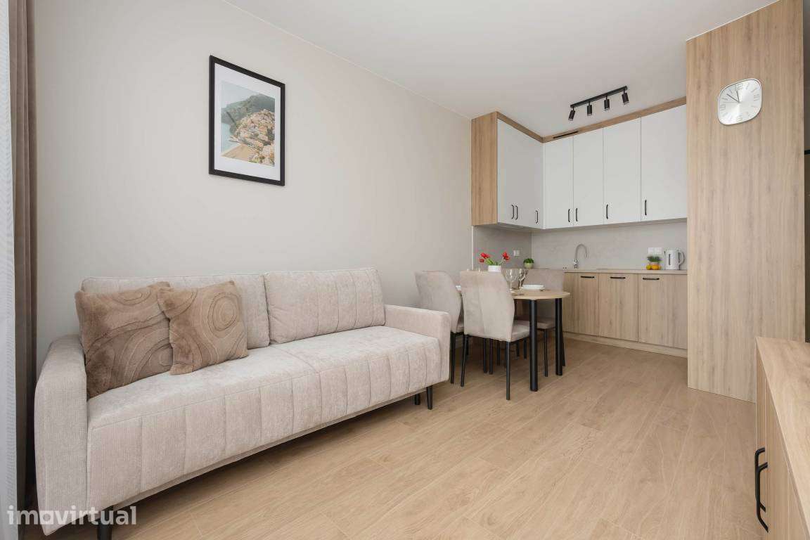 Apartamento T1 com 50m², elevador e ar condicionado - Grande imagem: 3/17