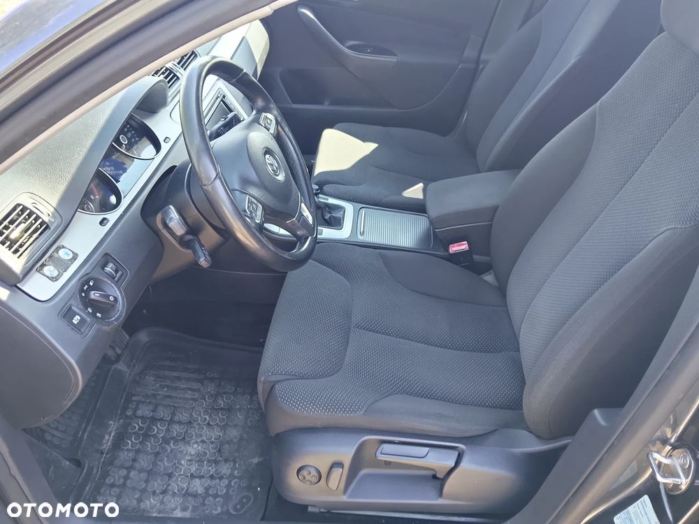 Volkswagen Passat 2.0 TSI Sportline - 18