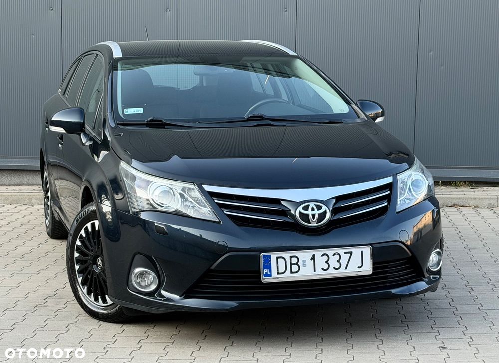 Toyota Avensis 2.0 D-4D Edition (2014) - 3