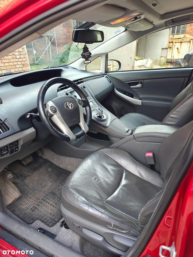 Toyota Prius 1.8 HSD Prestige - 7