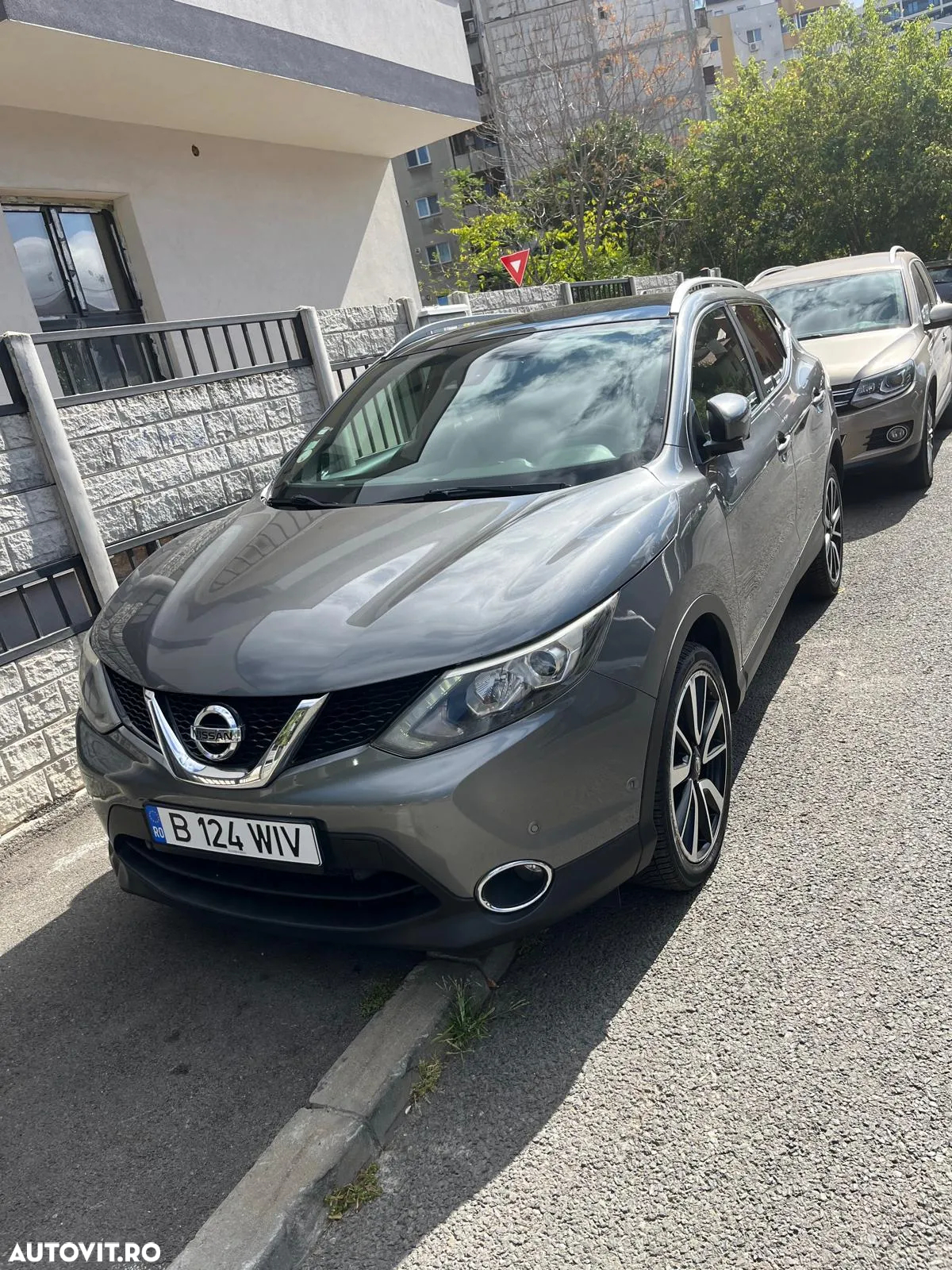 Nissan Qashqai 1.6 DCI Xtronic TEKNA - 5