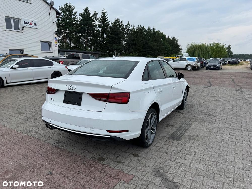 Audi A3 Limousine - 1