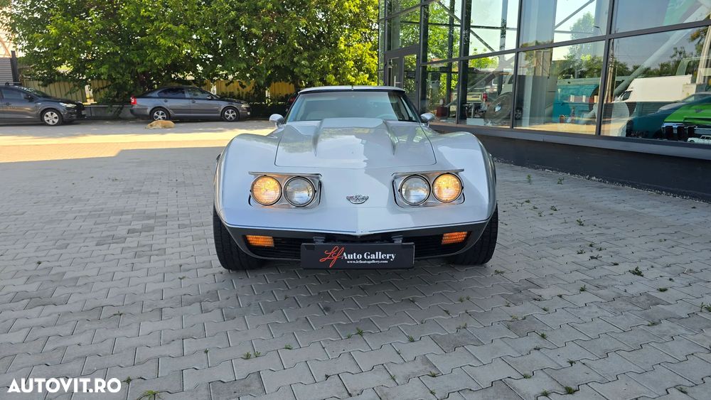 Chevrolet Corvette - 7