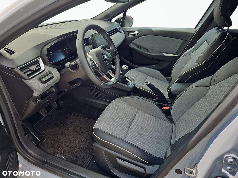 Renault Clio 1.0 TCe Techno - 9