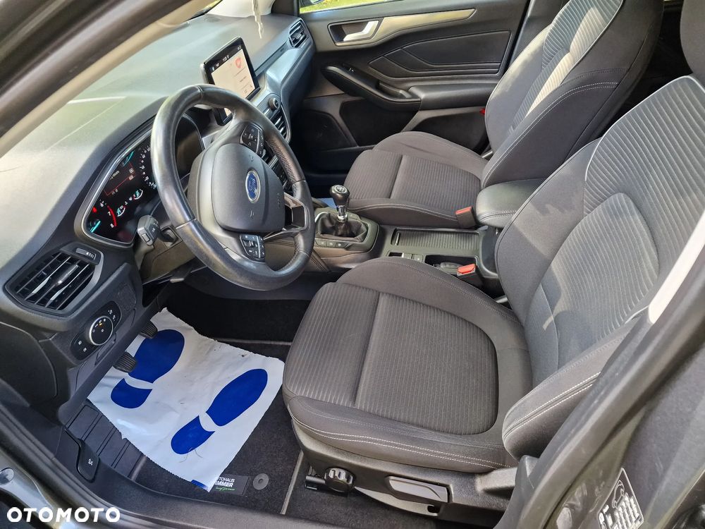 Ford Focus 1.0 EcoBoost Start-Stopp-System ST-LINE STYLE - 4