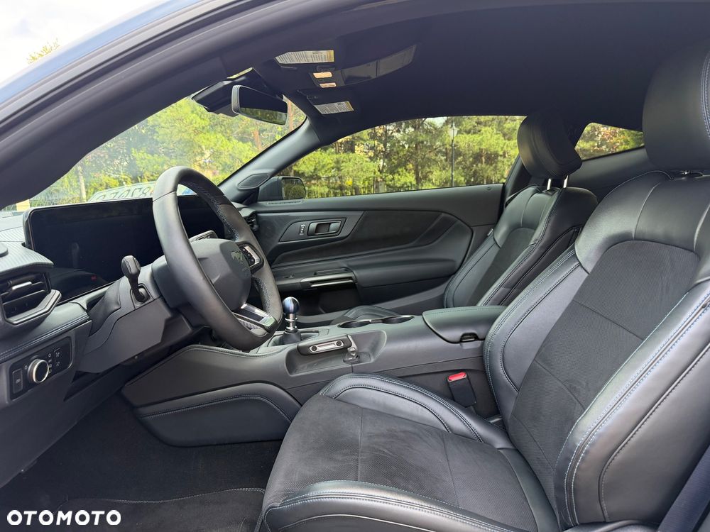 Ford Mustang - 14