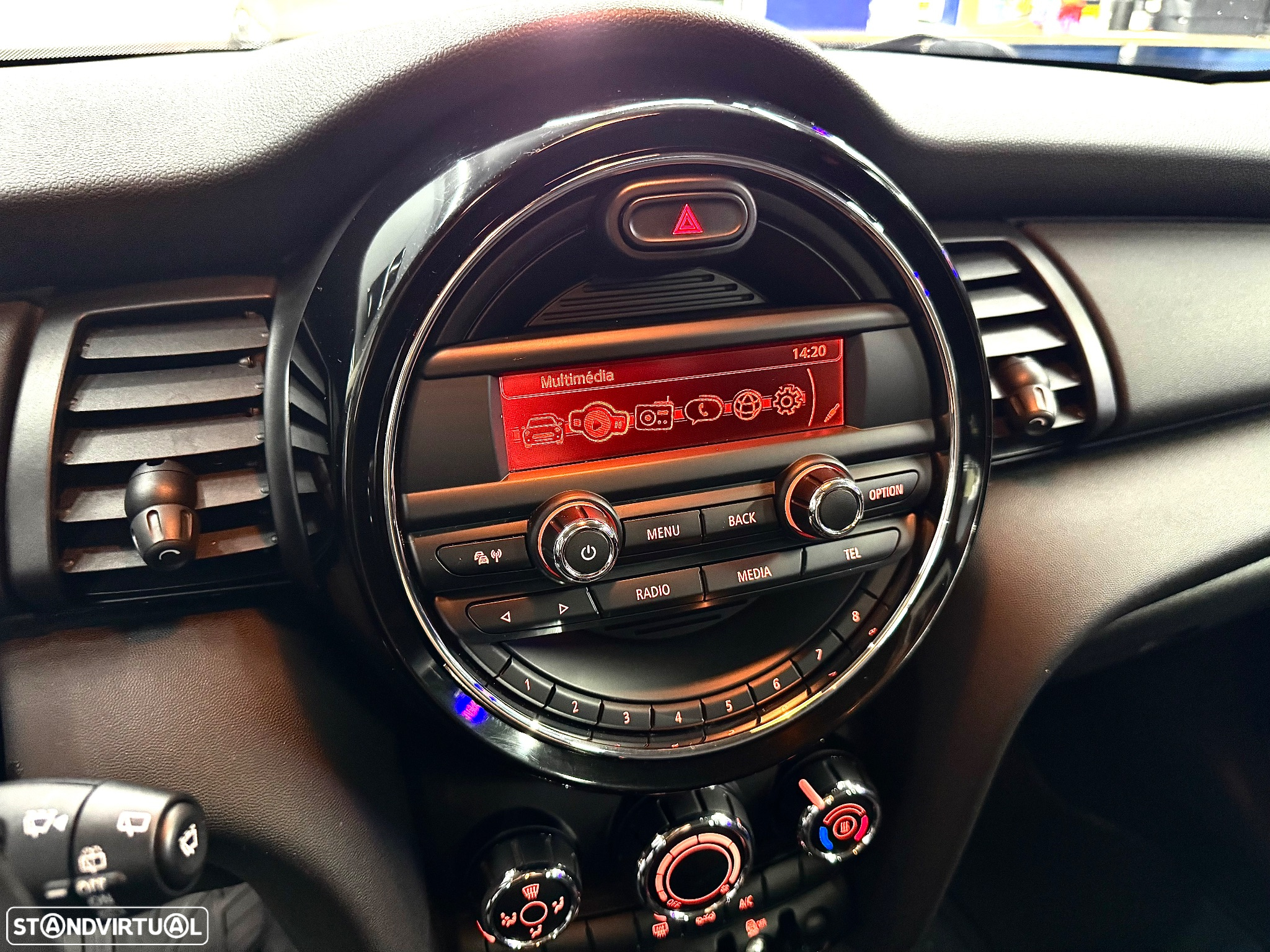 MINI 5 Portas One - 18