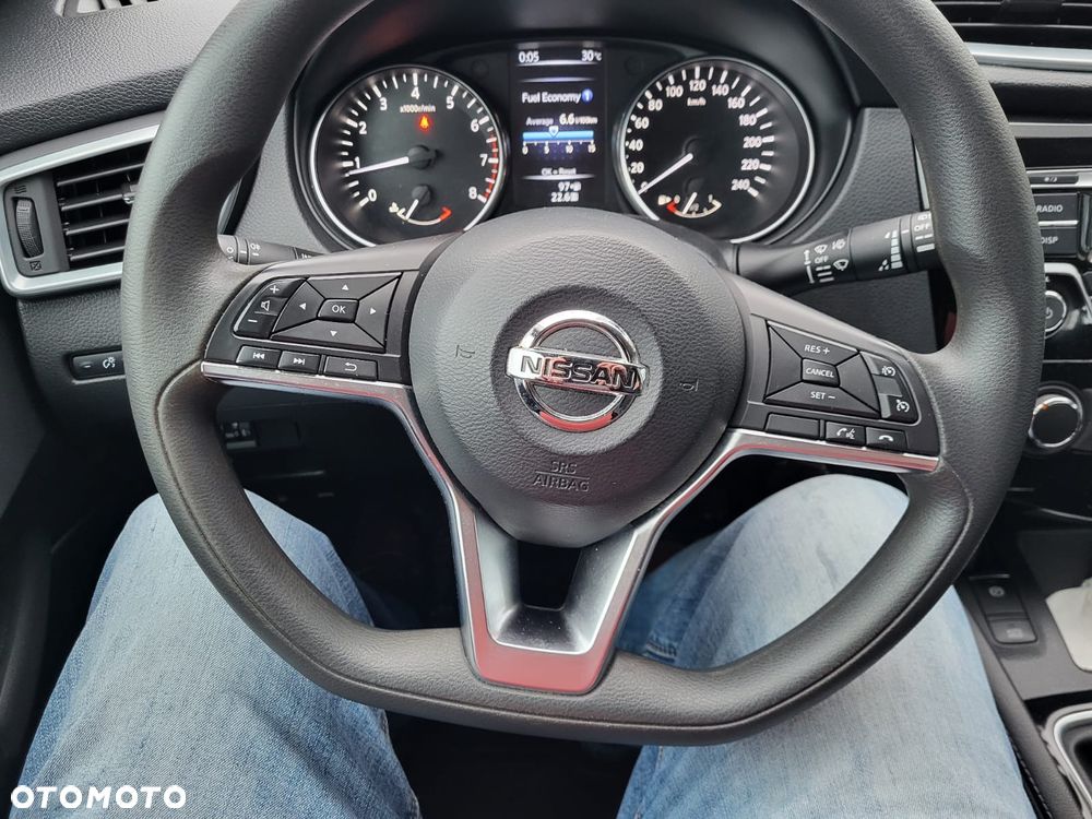 Nissan Qashqai 1.2 DIG-T N-Connecta EU6 - 6