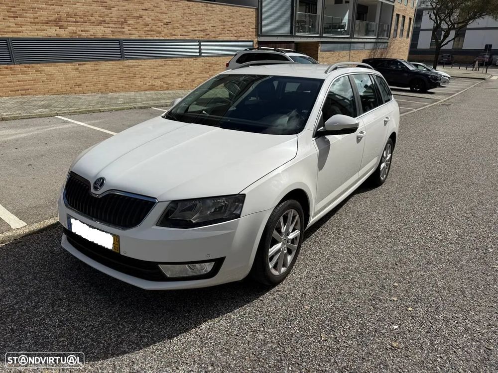 Skoda Octavia Break 1.6 TDi Sportline - 16