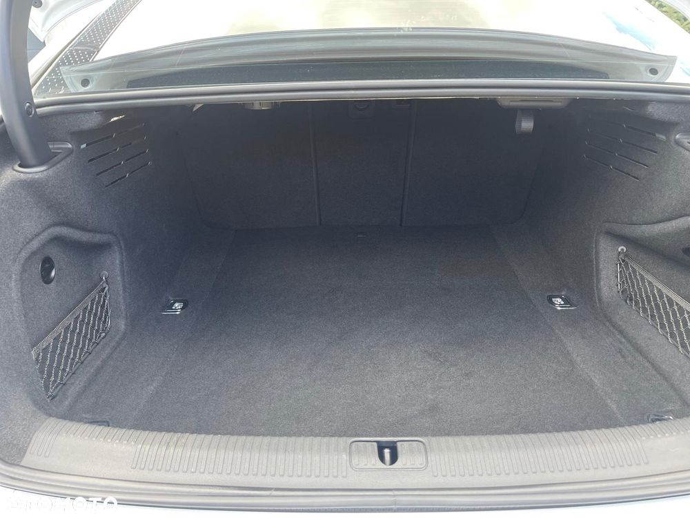 Audi A4 40 TFSI S tronic - 31