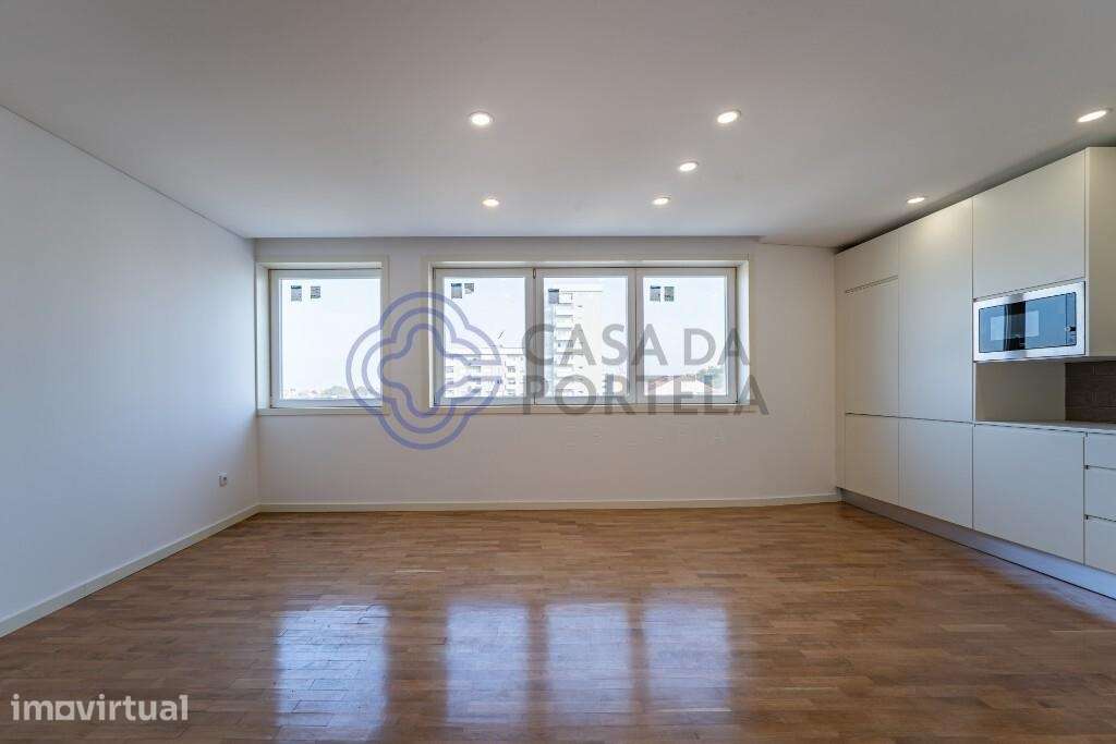 Apartamento T1 centro de Matosinhos Novo com terraço - Grande imagem: 4/22