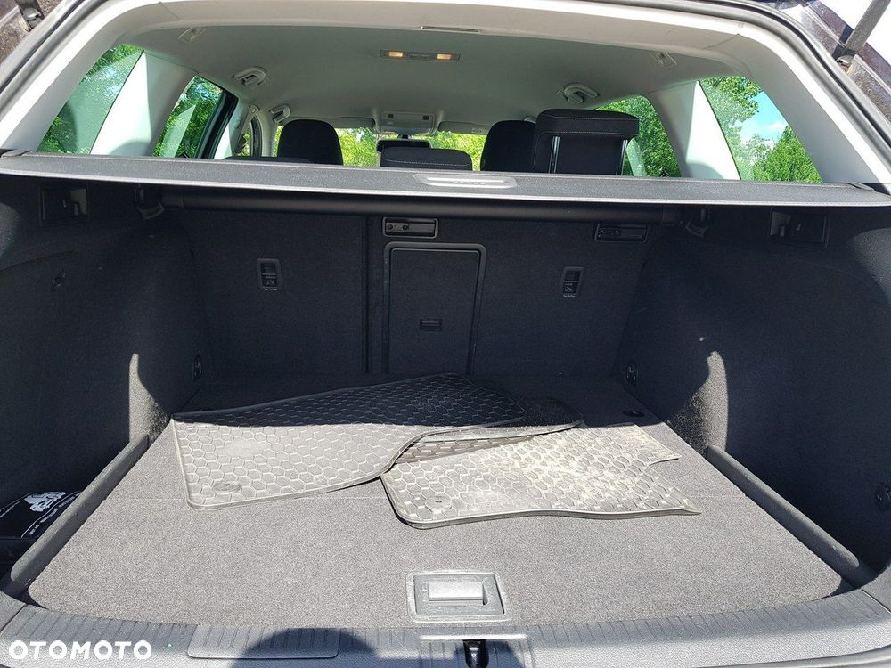 Volkswagen Golf 1.6 TDI BlueMotion Technology Lounge - 15