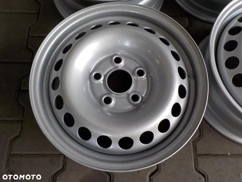 VW T5 FELGA FELGI STALOWE 16 5X120 ŁADNE - 4