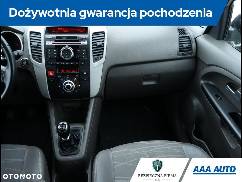 Kia Venga - 9