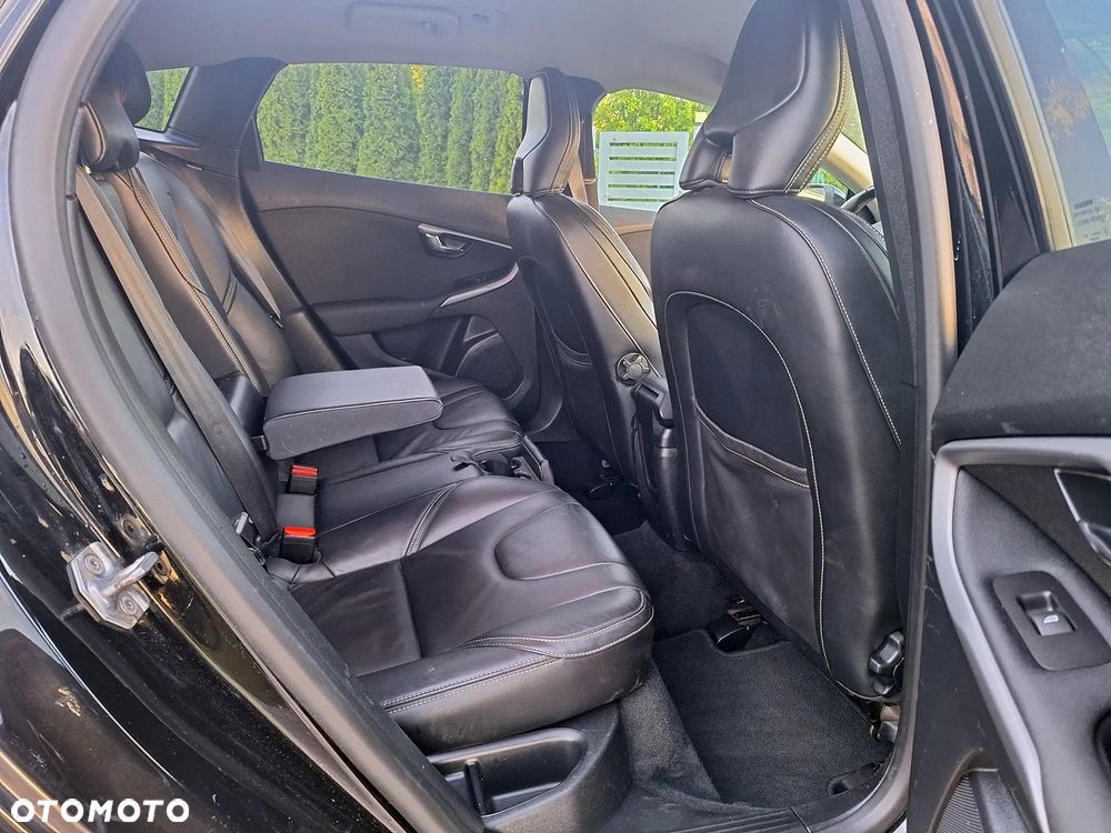 Volvo V40 D2 - 27