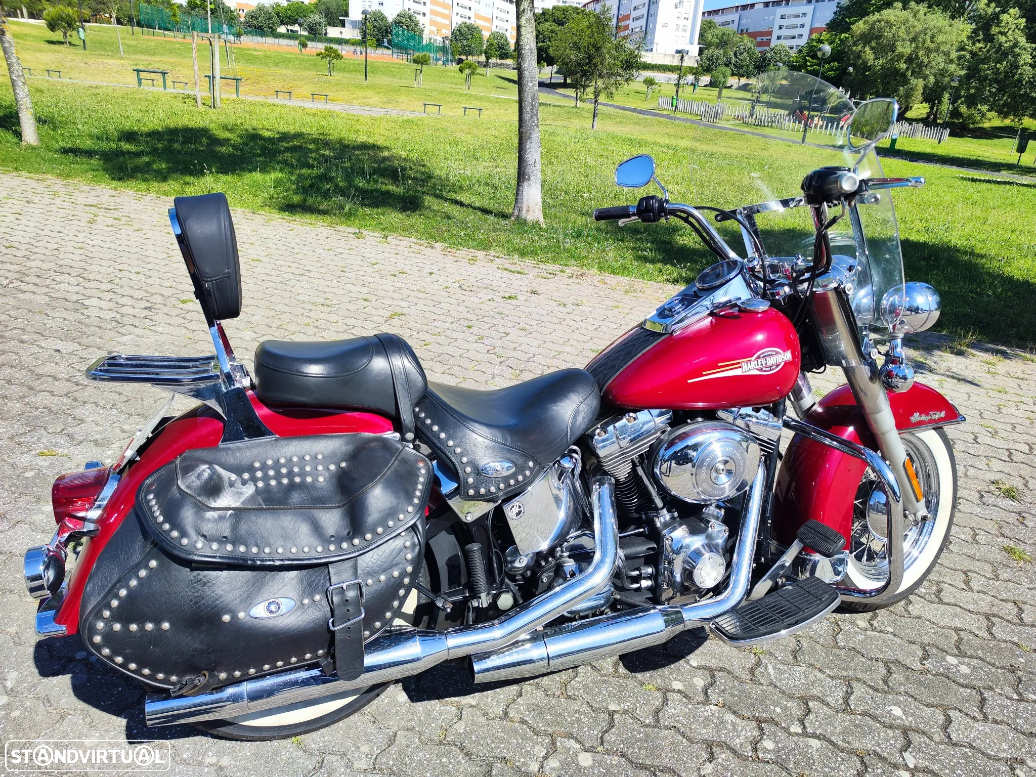 Harley-Davidson Heritage Softail - 13