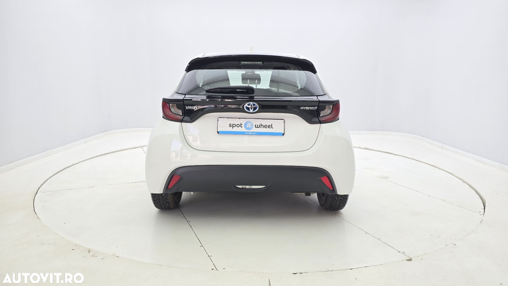 Toyota Yaris 1.5 VVT-i HSD Eco - 7