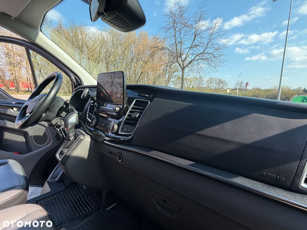 Ford Tourneo Custom 320 L2H1 VA Autm Titanium X - 15