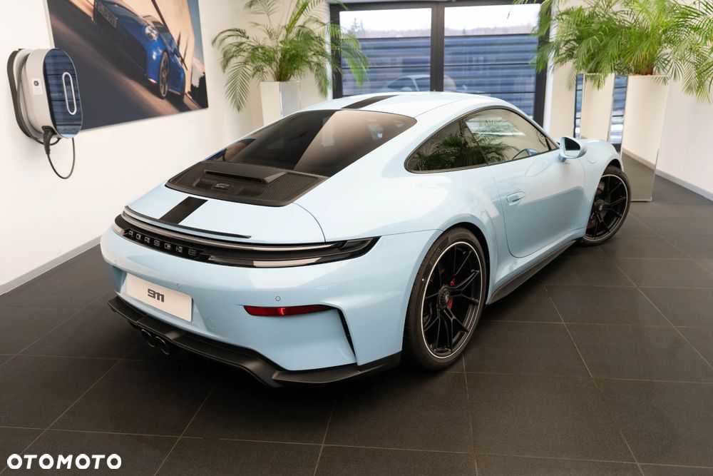 Porsche 911 GT3 Touring PDK - 30