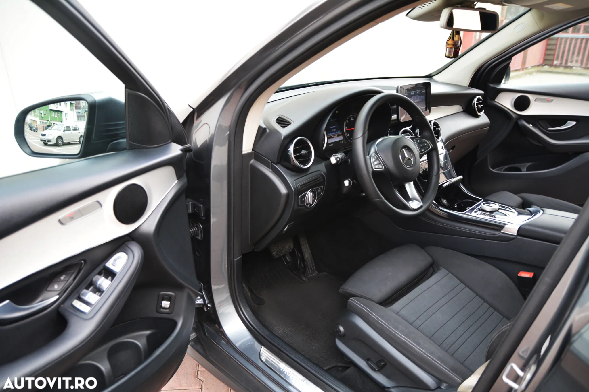 Mercedes-Benz GLC 250 d 4Matic 9G-TRONIC - 9