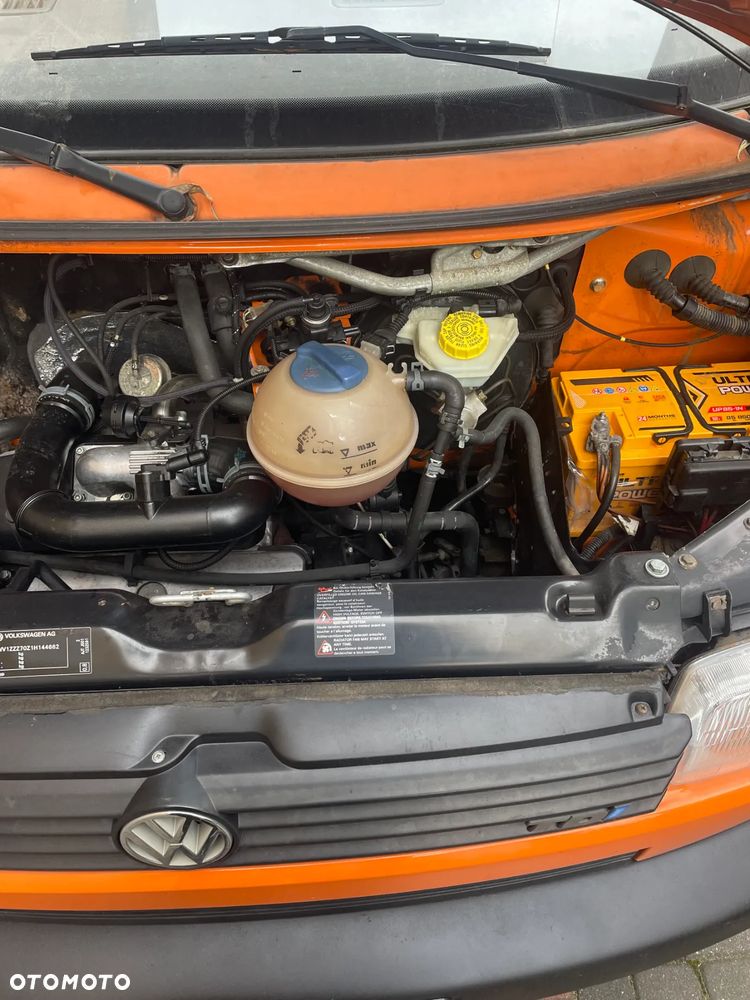 Volkswagen Transporter - 18