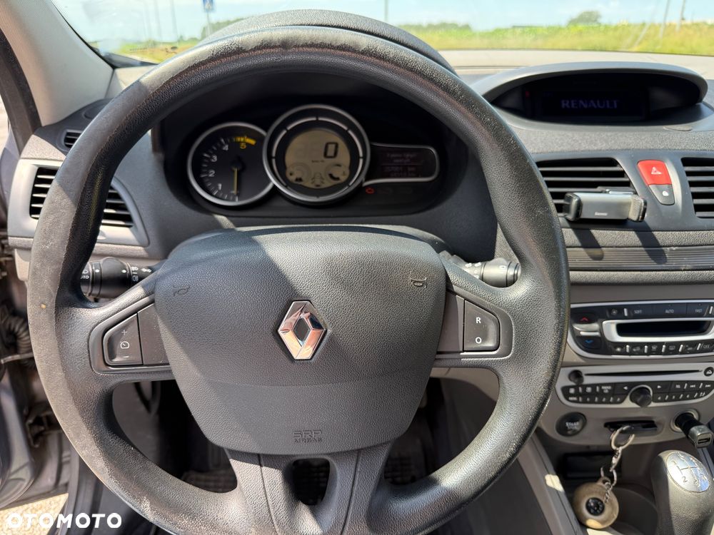 Renault Megane 1.5 dCi Expression - 12