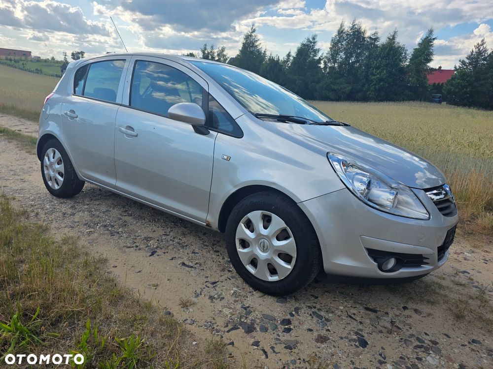 Opel Corsa 1.2 16V Cosmo - 2