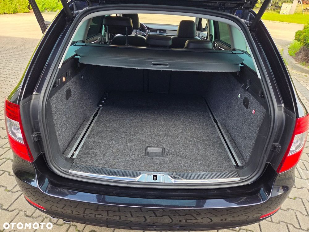 Skoda Superb Combi 3.6 V6 4x4 DSG L&K - 25