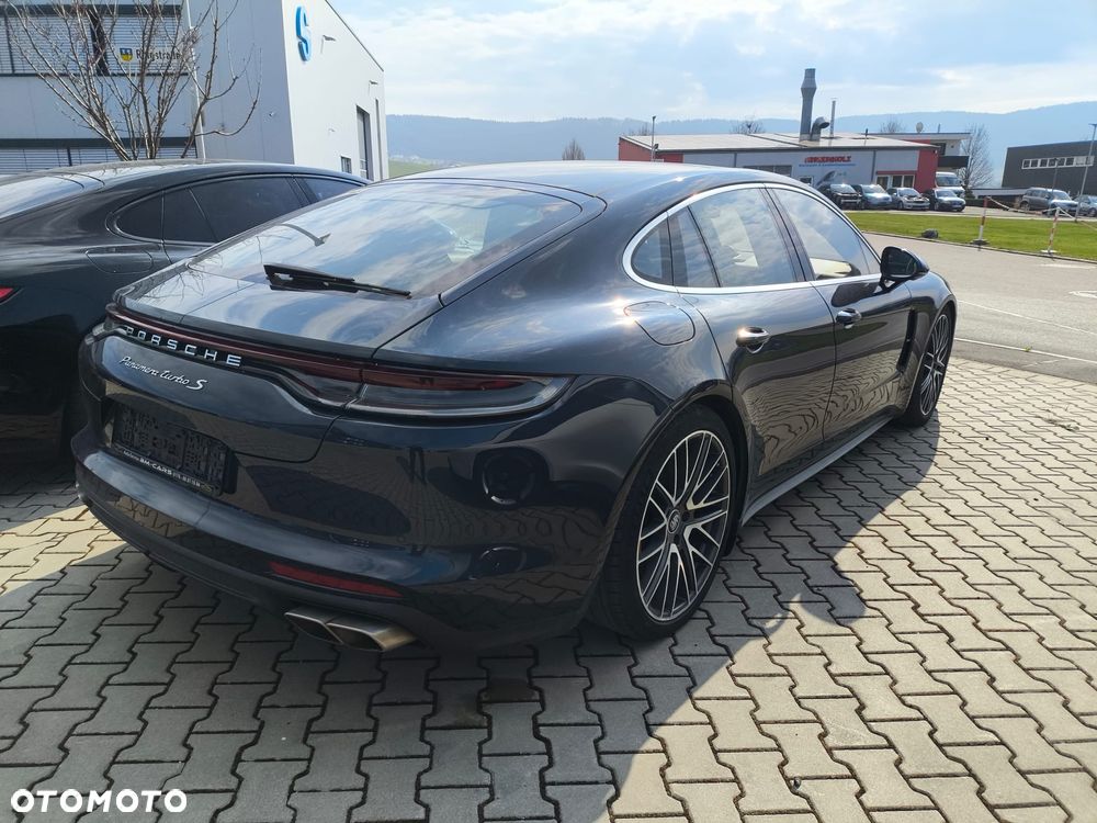 Porsche Panamera Turbo S - 31