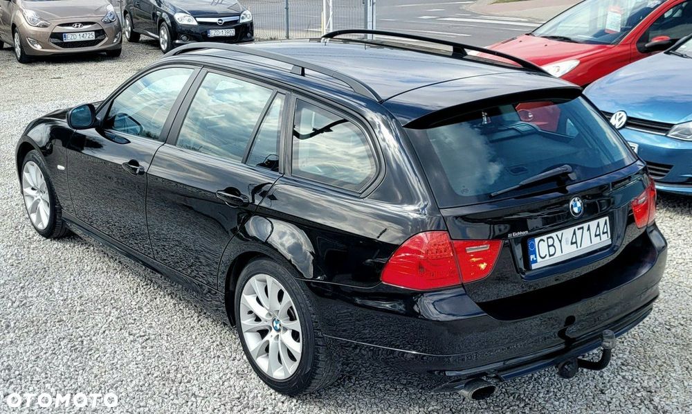 BMW Seria 3 318i - 3