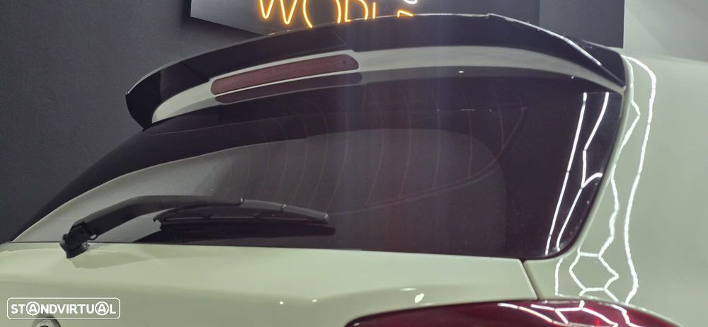 BMW 118 d Pack M - 25