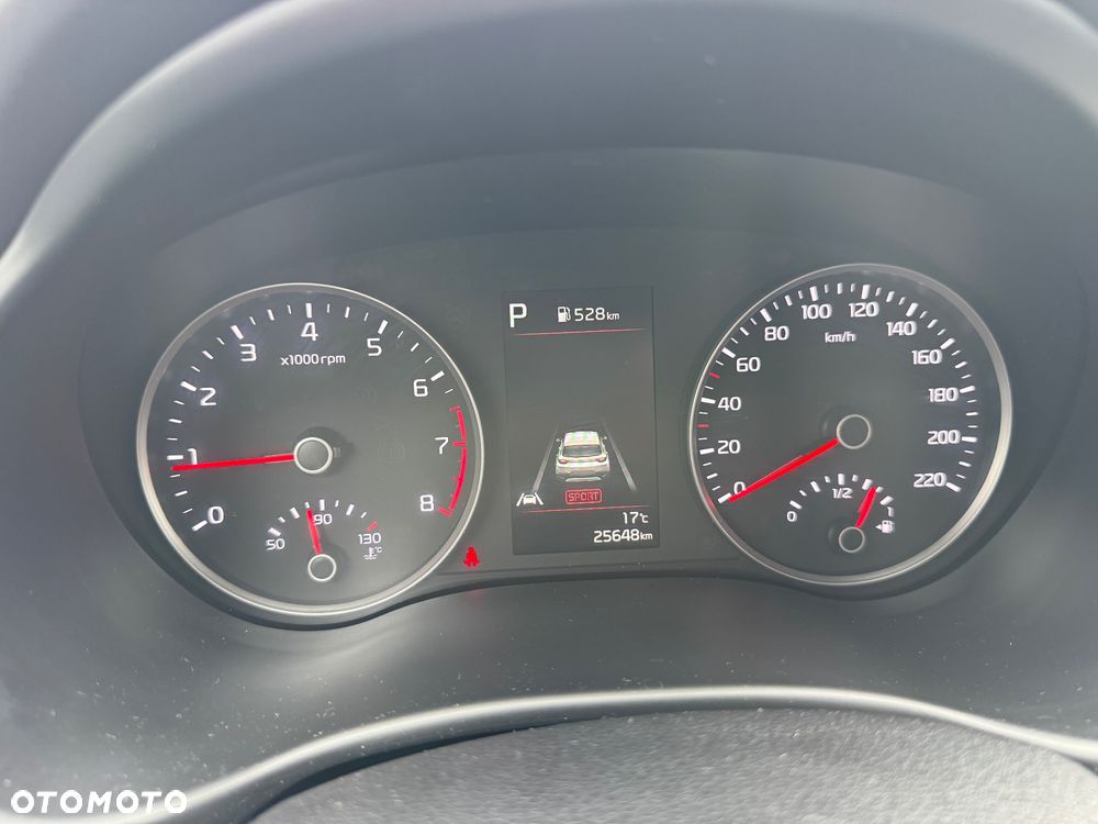 Kia Stonic - 32
