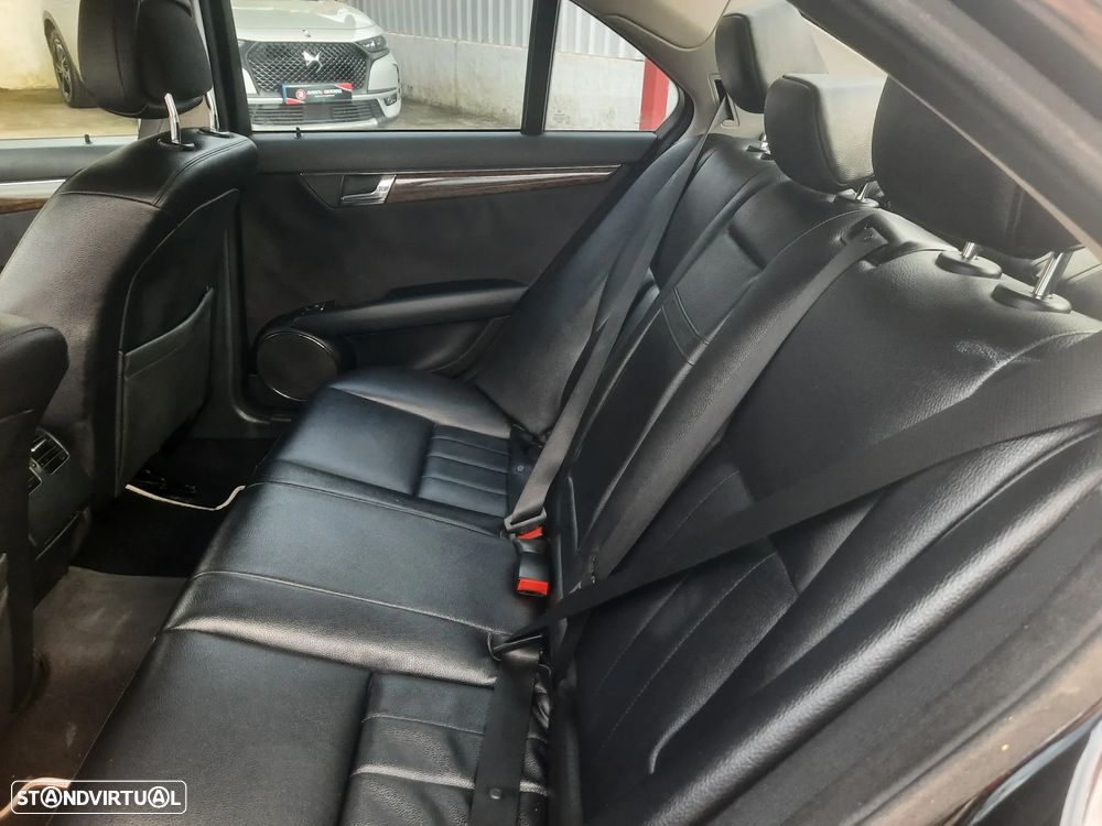 Mercedes-Benz C 220 CDi Elegance BlueEfficiency Aut. - 24