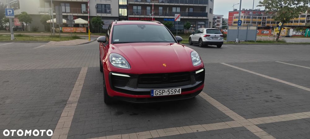 Porsche Macan T - 1