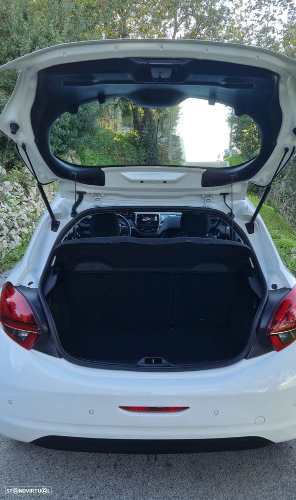 Peugeot 208 PureTech 82 Active - 13