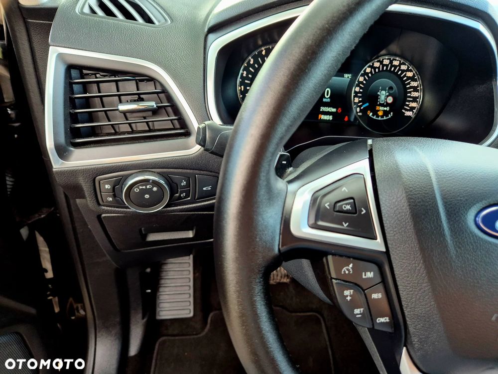 Ford S-Max 2.0 TDCi 4WD Titanium PowerShift - 19