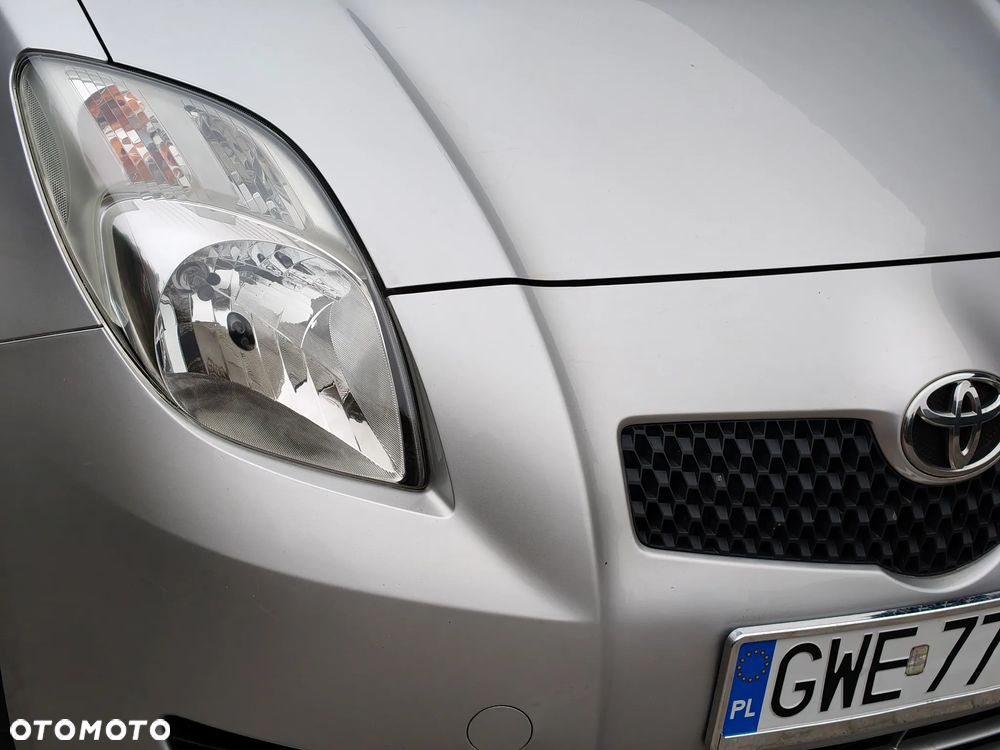 Toyota Yaris 1.3 Luna A/C - 14