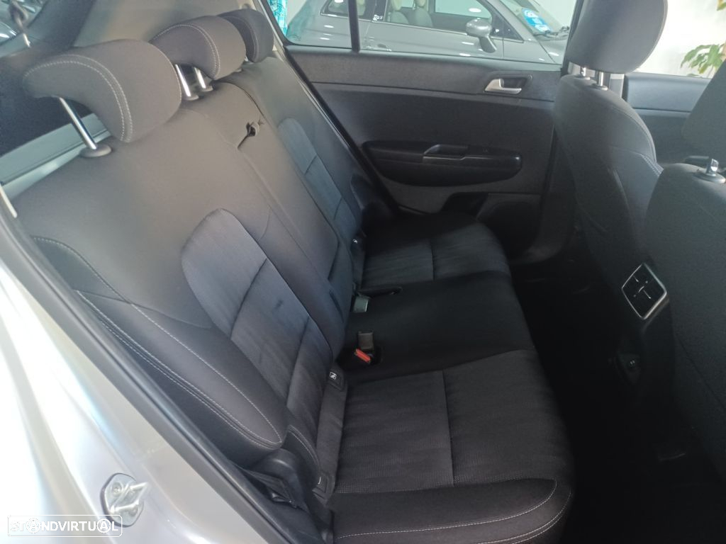 Kia Sportage 1.6 GDI ISG SX - 25