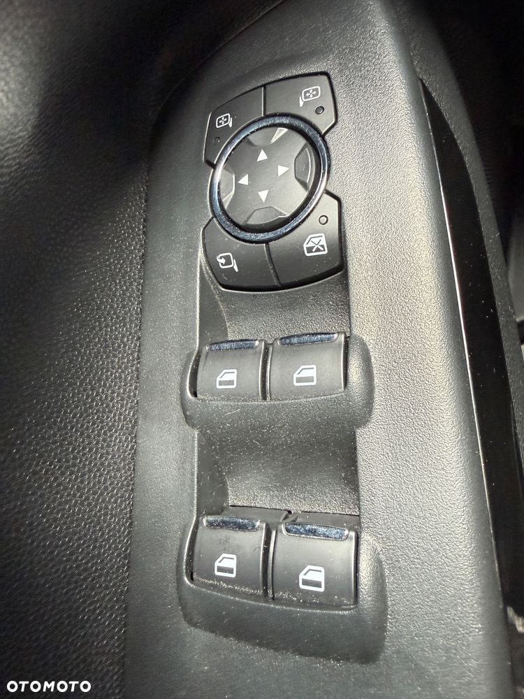 Ford EcoSport 1.5 EcoBlue ST-LINE - 27