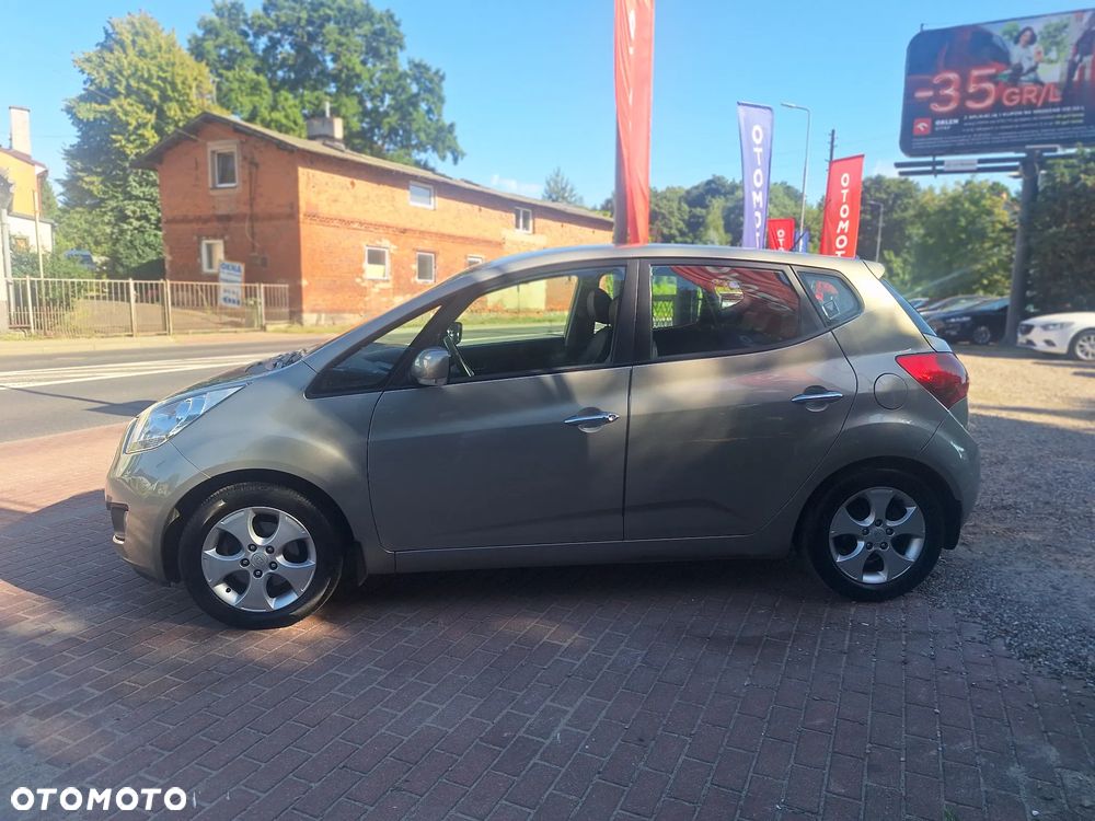 Kia Venga - 9