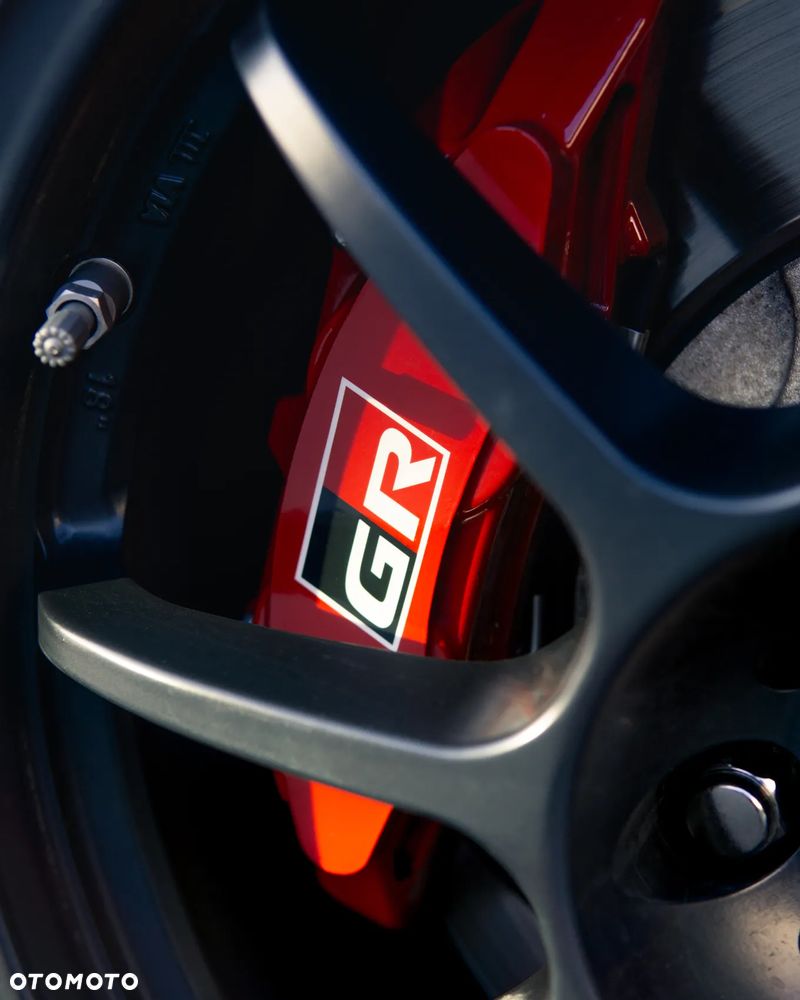 Toyota GR Corolla - 10