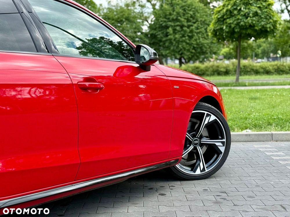 Audi A4 Limousine - 14