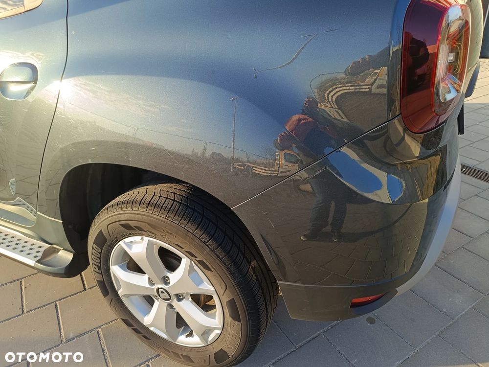 Dacia Duster 1.6 SCe Laureate S&S - 9