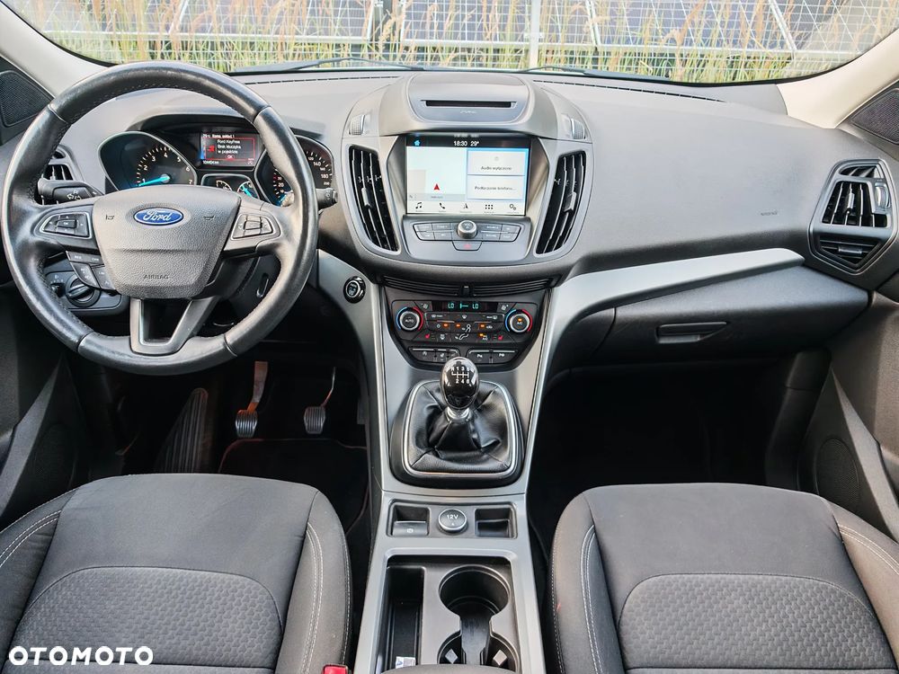 Ford Kuga 1.5 EcoBoost 2x4 Titanium - 7